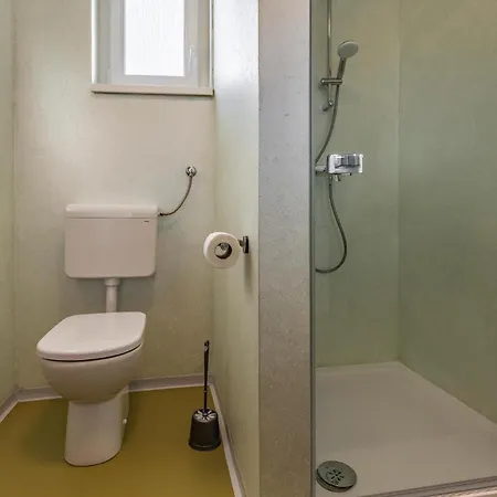 Holiday home 4 Bedroom Gorgeous In *
